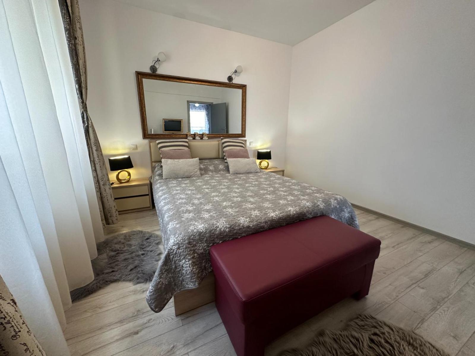 Downtown "Rendez-Vous" Luxury Bacău Exterior foto