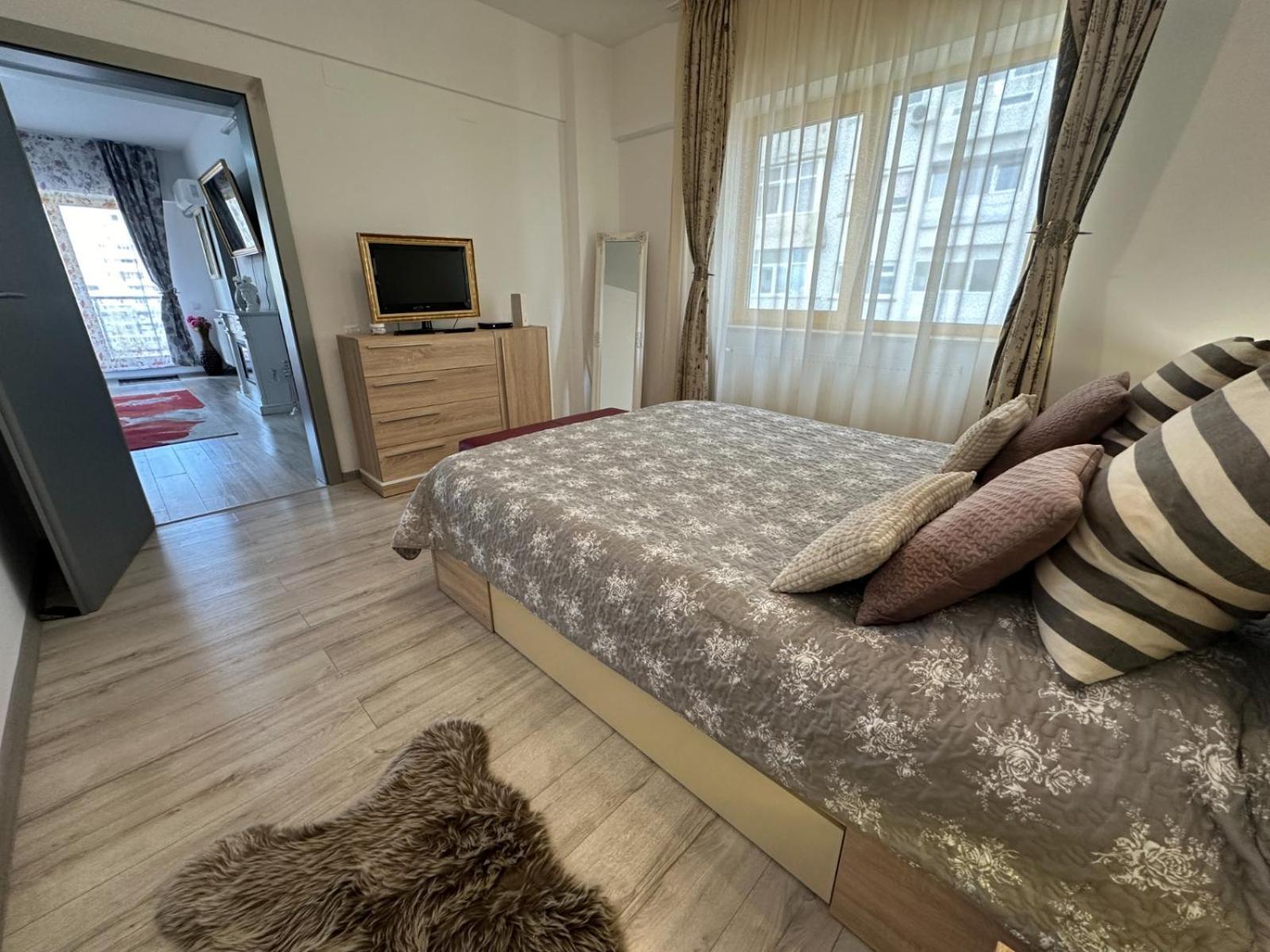 Downtown "Rendez-Vous" Luxury Bacău Exterior foto