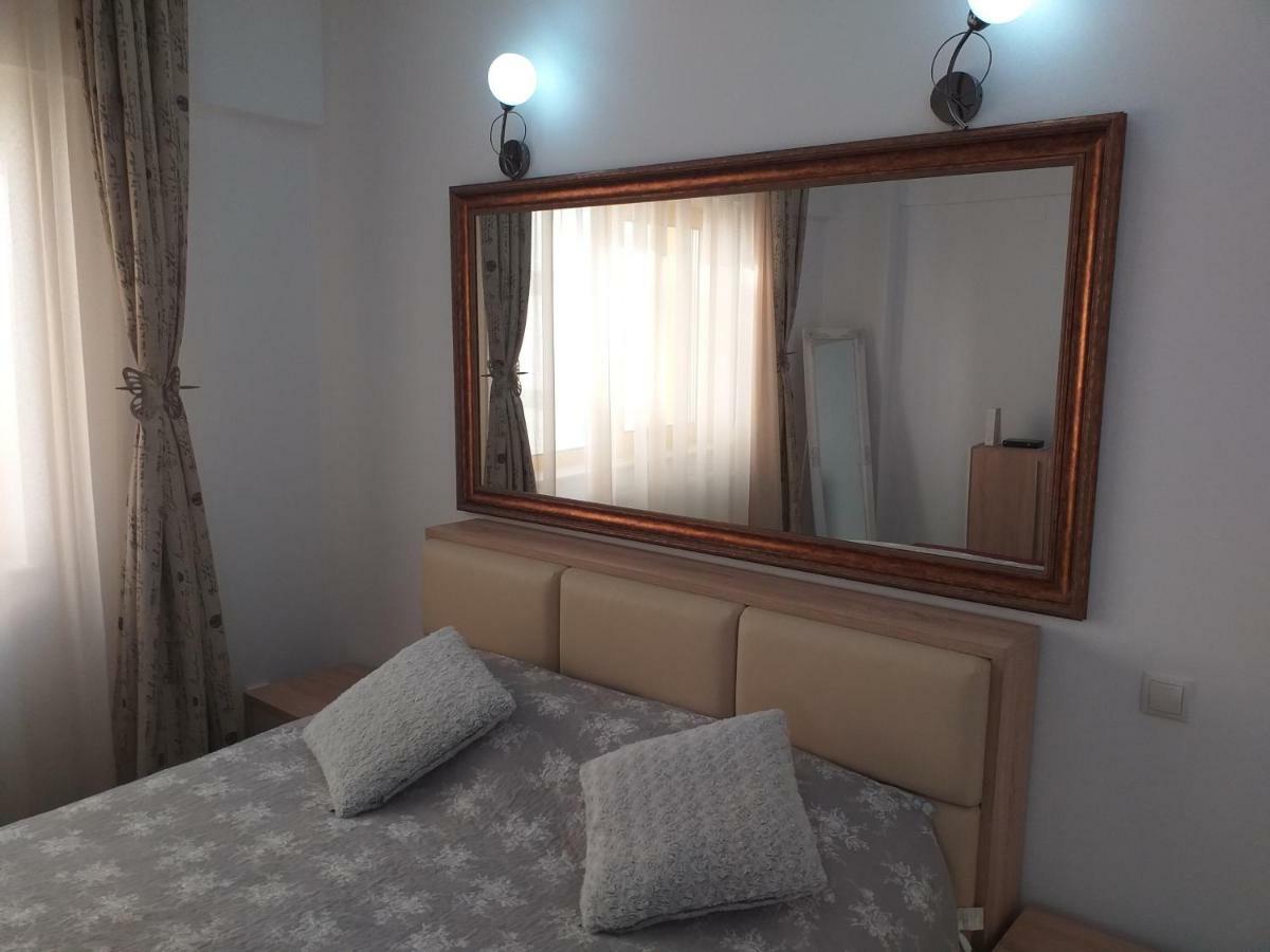 Downtown "Rendez-Vous" Luxury Bacău Exterior foto